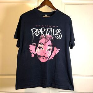 🟢 Gildan Melanie Martinez Portals Creature Face Black w/ Pink T-Shirt Sz. XL
